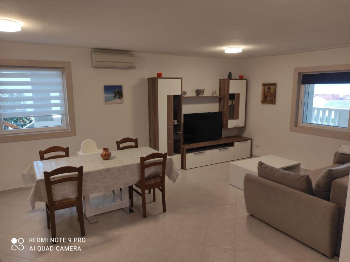 Apartments Marko Sutivan Insel Brac Extérieur photo