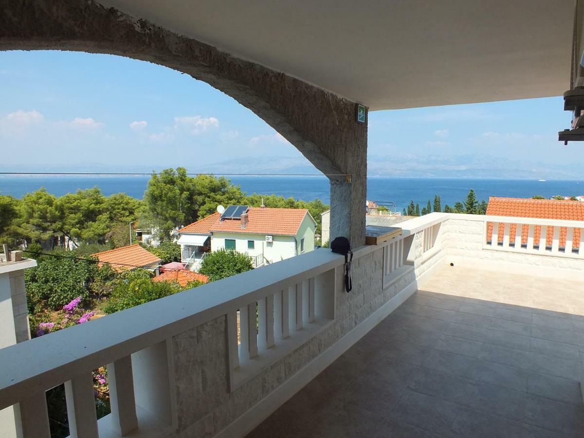 Apartments Marko Sutivan Insel Brac Extérieur photo