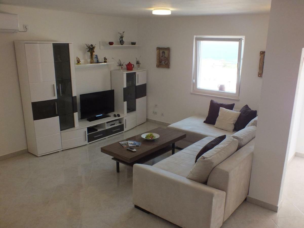 Apartments Marko Sutivan Insel Brac Extérieur photo
