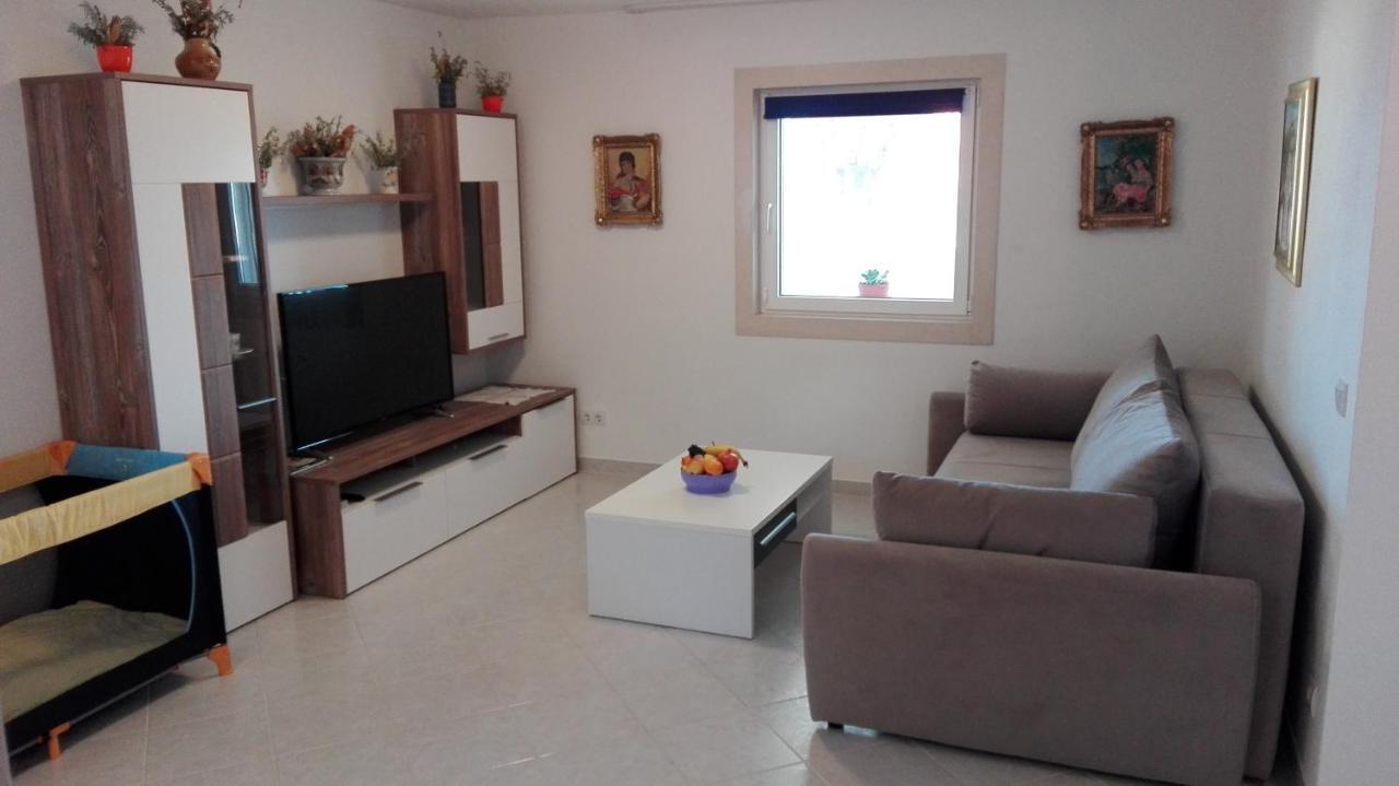 Apartments Marko Sutivan Insel Brac Extérieur photo