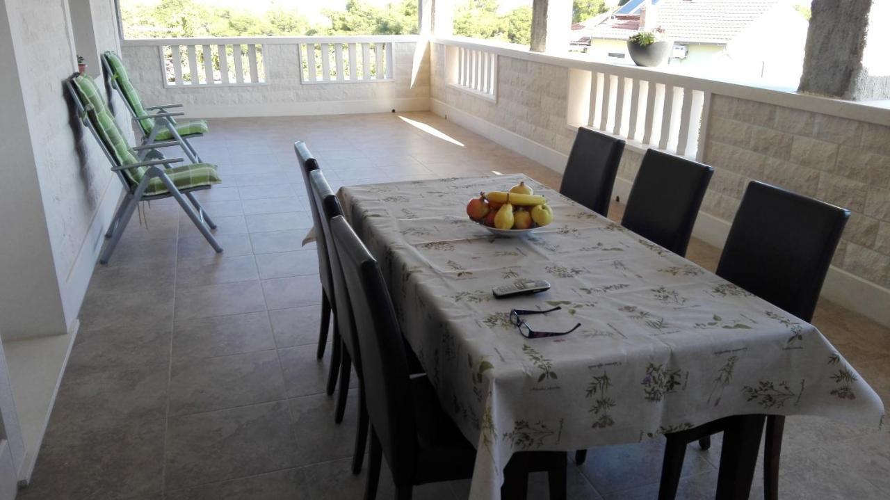 Apartments Marko Sutivan Insel Brac Extérieur photo
