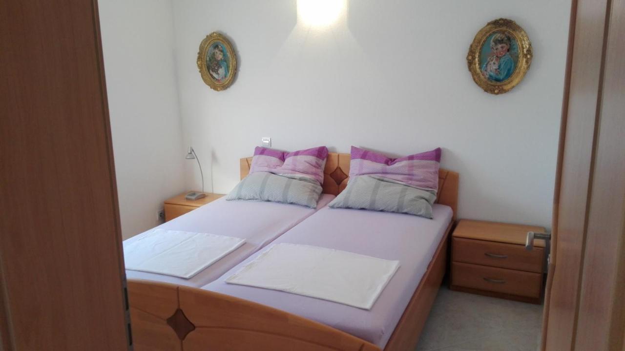 Apartments Marko Sutivan Insel Brac Extérieur photo